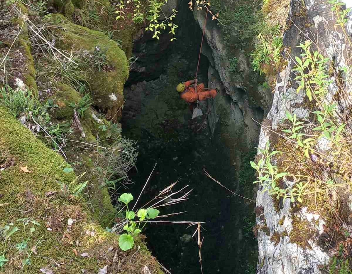 Još jedna jama kod Ljubuškog, pogledajte slike